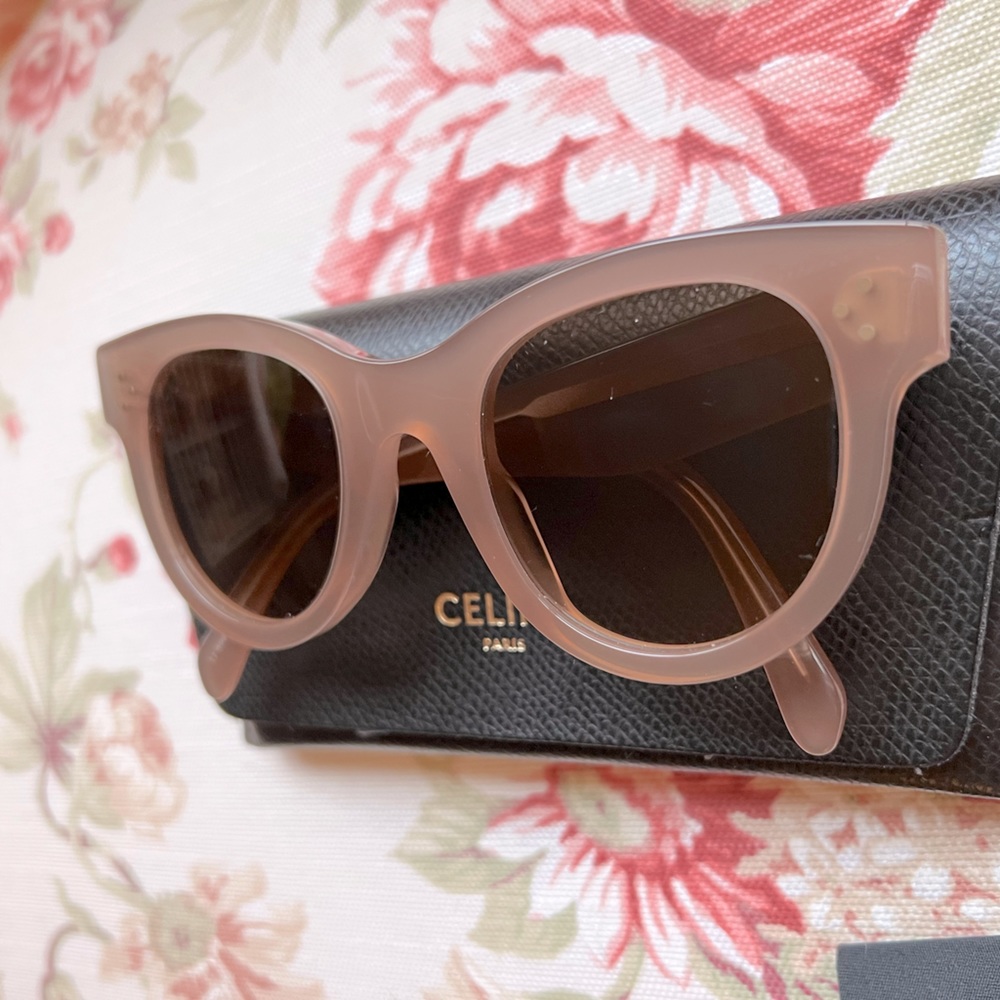 Celine 48mm Shiny Hazelnut/brown gradient Bold dot sunglasses 🕶️
